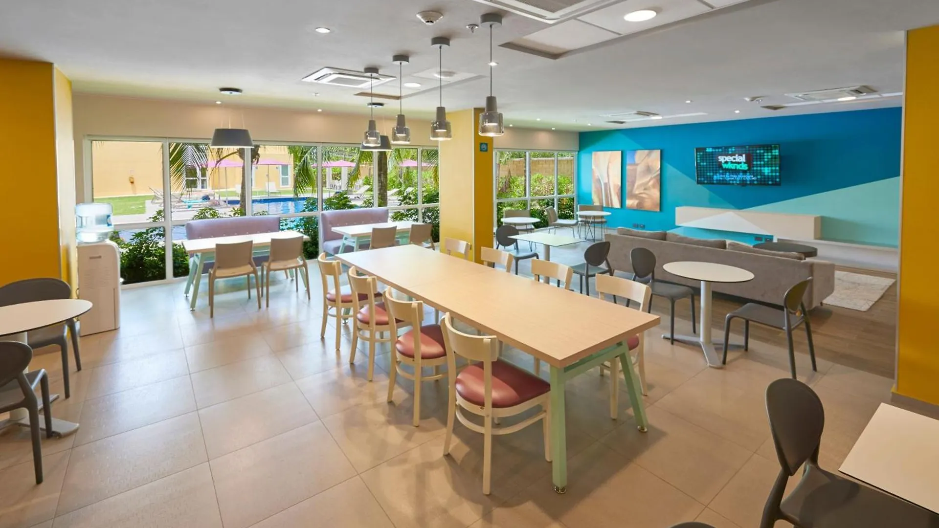 City Express Suites By Marriott プレヤデルカーメン 4*,